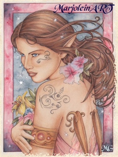 petite elfe rose